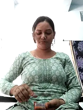 Snapshot of Anushka_Singh0 chatting on May 26, 2026, 4:32 am Anushka Singh0 online show from May 26, 2026, 4:32 am
