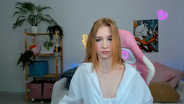 Snapshot of Ophelia_Jay chatting on February 18, 2026, 3:26 am Ophelia Jay online show from February 18, 2026, 3:26 am