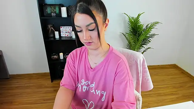 Snapshot of khloe_starrr chatting on April 11, 2026, 1:15 pm khloe starrr online show from April 11, 2026, 1:15 pm