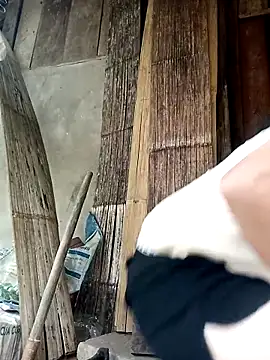 Susuu5790 online show from April 15, 2026, 8:42 am