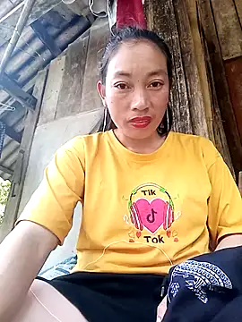 Susuu5790 online show from April 5, 2026, 7:59 am