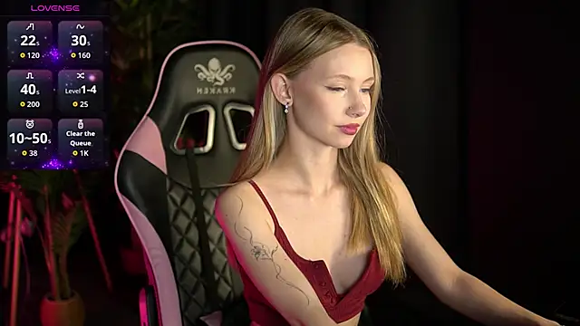 Snapshot of SweetDaisy_me chatting on April 8, 2026, 4:52 pm SweetDaisy me online show from April 8, 2026, 4:52 pm