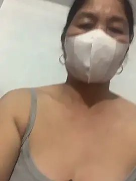 Lissa8x online show from February 24, 2026, 3:02 pm