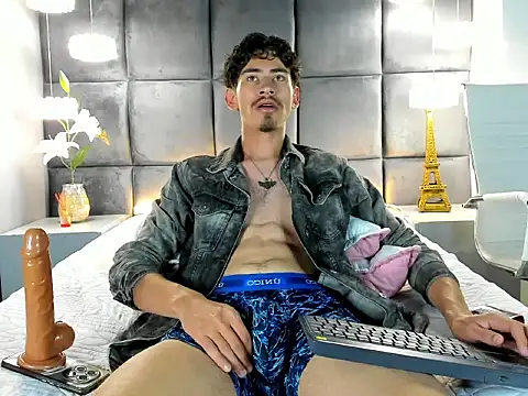 skinny jean  online show from May 9, 2026, 8:12 pm