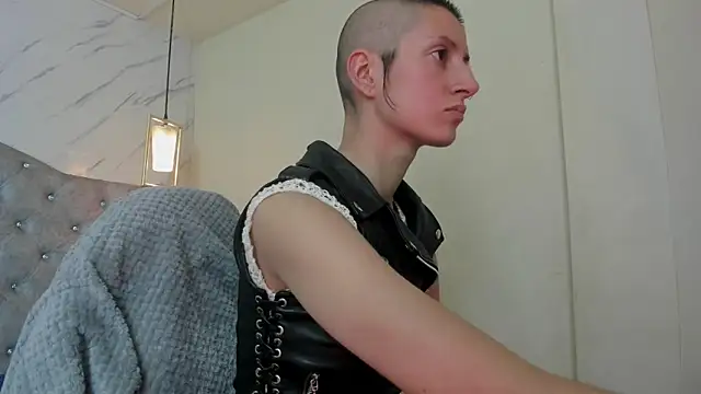 Fieramadame online show from April 15, 2026, 11:59 am