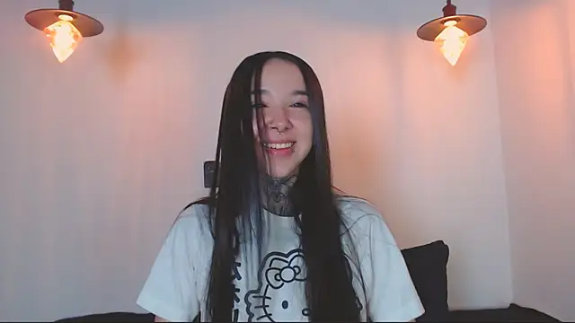 Snapshot of alien_eyes09 chatting on April 2, 2026, 2:08 am alien eyes09 online show from April 2, 2026, 2:08 am