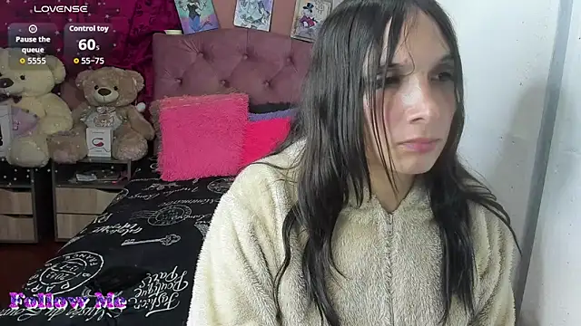 Snapshot of Tiffanny_bunny97 chatting on May 7, 2026, 11:41 pm Tiffanny bunny97 online show from May 7, 2026, 11:41 pm