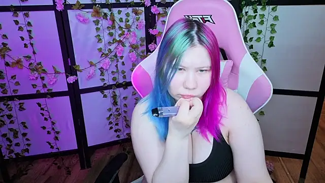 kitsune little online show from May 17, 2026, 9:59 pm