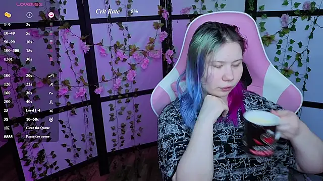 Snapshot of kitsune_little chatting on June 18, 2026, 3:05 am kitsune little online show from June 18, 2026, 3:05 am