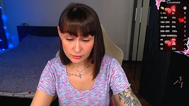 Snapshot of Mel_Lovell_ chatting on April 3, 2026, 2:12 pm Mel Lovell online show from April 3, 2026, 2:12 pm