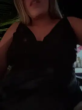 Victoria Rico online show from February 22, 2026, 3:42 am