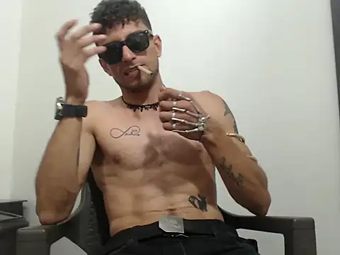 Snapshot of blake_cruz08 chatting on February 22, 2026, 5:25 pm blake cruz08 online show from February 22, 2026, 5:25 pm