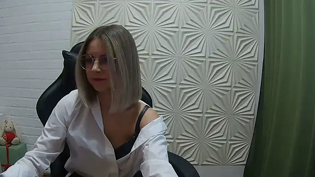 Snapshot of IceMayes chatting on February 26, 2026, 12:27 pm IceMayes online show from February 26, 2026, 12:27 pm