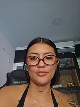 Roma xxx online show from May 9, 2026, 9:40 pm