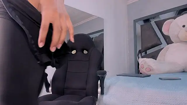 Snapshot of ElektraBomdans chatting on March 15, 2026, 4:19 am ElektraBomdans online show from March 15, 2026, 4:19 am