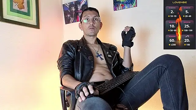 Snapshot of enzoprat chatting on February 25, 2026, 4:29 pm enzoprat online show from February 25, 2026, 4:29 pm