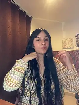 Abril Thompson221 online show from May 25, 2026, 11:36 pm
