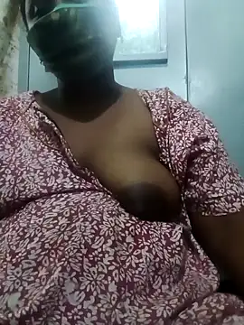 tamilkaviya431 online show from April 15, 2026, 1:37 pm