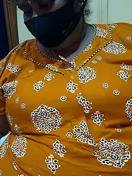 Snapshot of kavinisha chatting on February 13, 2026, 5:57 pm kavinisha online show from February 13, 2026, 5:57 pm