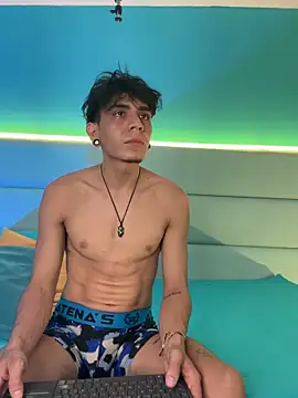 abrilandjulian online show from March 11, 2026, 11:48 am