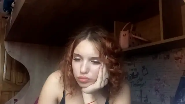 Snapshot of HepSoftener chatting on February 15, 2026, 6:25 am HepSoftener online show from February 15, 2026, 6:25 am