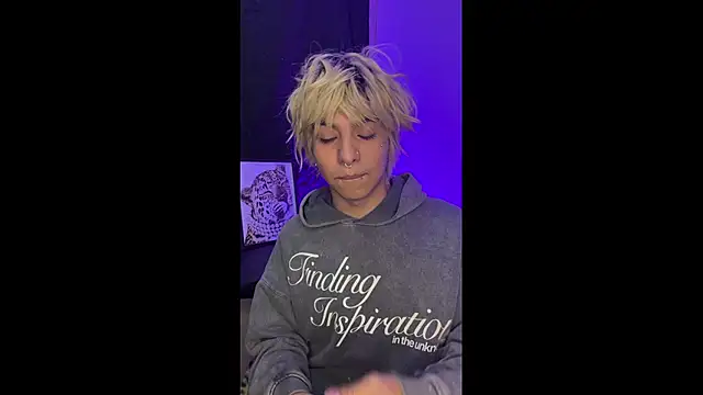 prince oliverr online show from April 1, 2026, 2:46 am