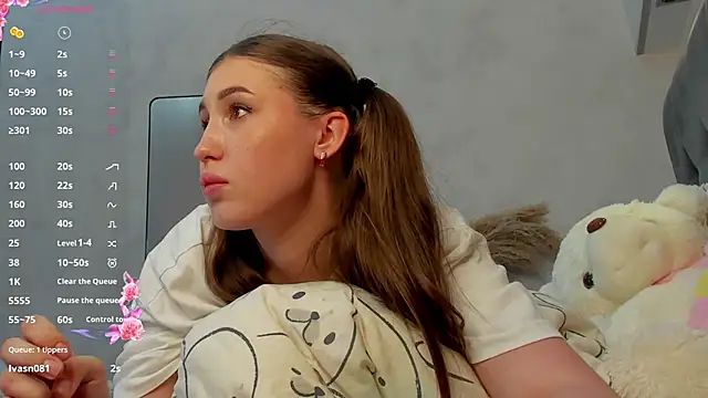 Emily Lews online show from June 27, 2026, 12:22 pm