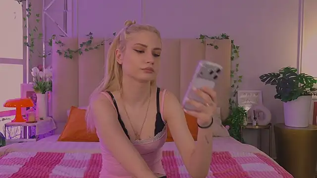 Snapshot of JadenLove_ chatting on May 4, 2026, 5:16 pm JadenLove online show from May 4, 2026, 5:16 pm