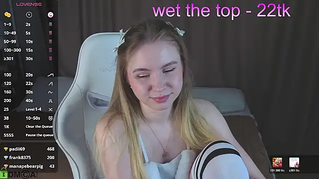 Snapshot of Linda__Bloom chatting on February 23, 2026, 4:25 am Linda Bloom online show from February 23, 2026, 4:25 am