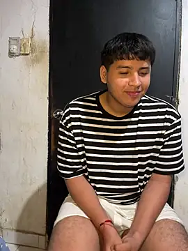 Snapshot of lalitopp chatting on February 21, 2026, 10:39 am lalitopp online show from February 21, 2026, 10:39 am