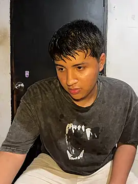 Snapshot of lalitopp chatting on February 22, 2026, 12:57 am lalitopp online show from February 22, 2026, 12:57 am