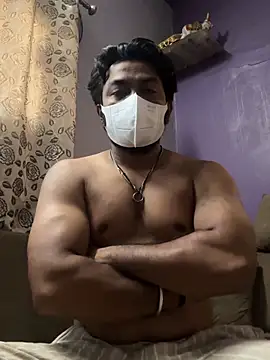 mikimdl1 online show from February 16, 2026, 4:22 am