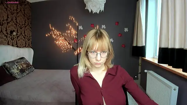 CandicaHoney online show from February 26, 2026, 12:38 pm