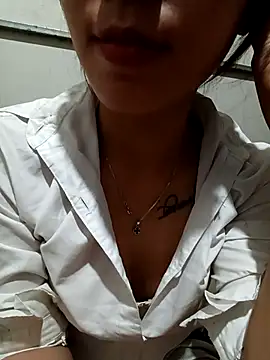 Amelia-aa online show from February 23, 2026, 4:07 pm