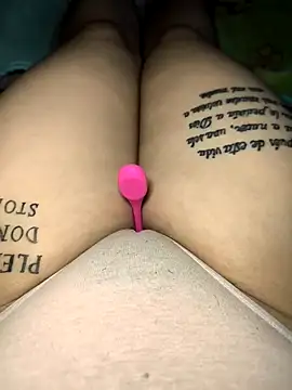 Bloom Dahlia online show from March 24, 2026, 11:43 am