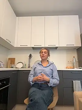 CarmenBlues  online show from February 22, 2026, 9:00 am