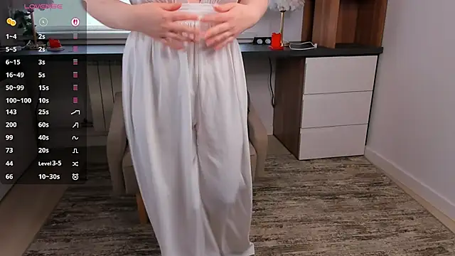 Snapshot of RobinHalminton chatting on February 23, 2026, 6:03 am RobinHalminton online show from February 23, 2026, 6:03 am