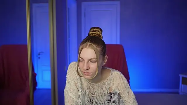 AlisMil online show from April 1, 2026, 9:32 am