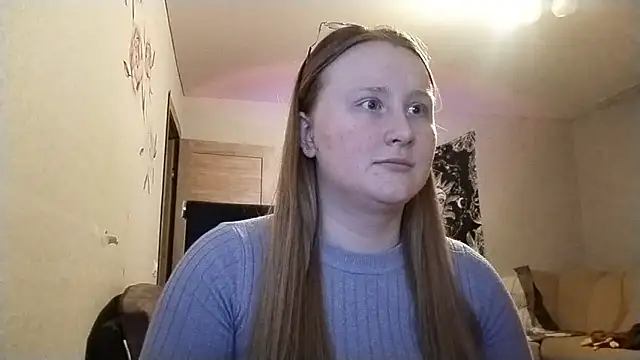 Snapshot of AnikaLipps chatting on April 17, 2026, 2:25 am AnikaLipps online show from April 17, 2026, 2:25 am