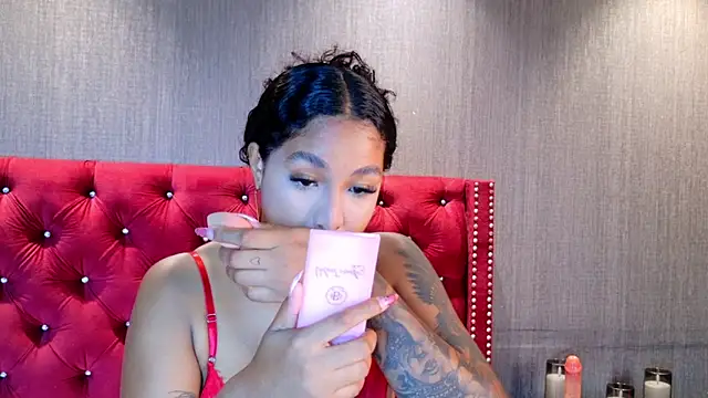 Snapshot of Kinsleybrown chatting on February 28, 2026, 4:39 pm Kinsleybrown online show from February 28, 2026, 4:39 pm