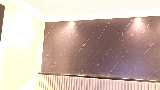 Snapshot of Kinsleybrown chatting on April 10, 2026, 4:19 am Kinsleybrown online show from April 10, 2026, 4:19 am