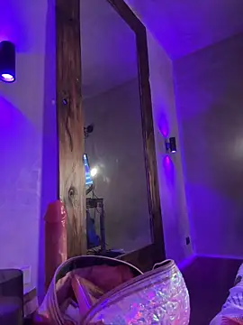 Snapshot of Kinsleybrown chatting on March 6, 2026, 4:35 pm Kinsleybrown online show from March 6, 2026, 4:35 pm