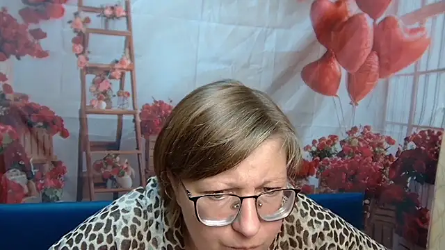 Snapshot of RadaChudna chatting on March 4, 2026, 12:13 pm RadaChudna online show from March 4, 2026, 12:13 pm