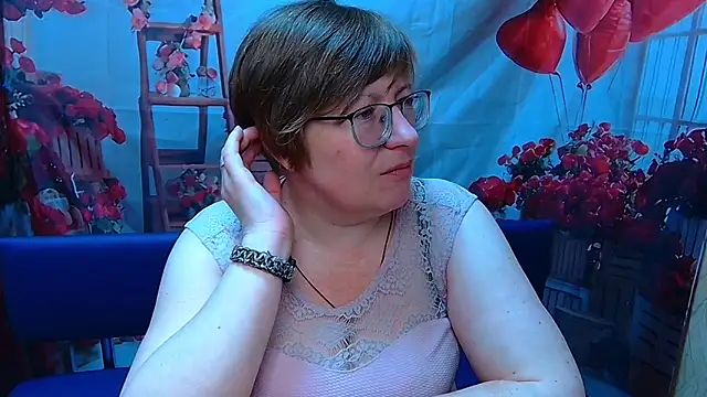 Snapshot of RadaChudna chatting on April 1, 2026, 4:58 am RadaChudna online show from April 1, 2026, 4:58 am