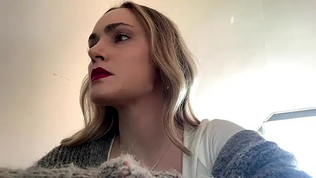 Snapshot of AmelieHot chatting on February 26, 2026, 11:32 am AmelieHot online show from February 26, 2026, 11:32 am