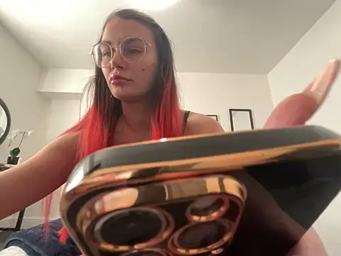 Snapshot of FoxyValentine chatting on February 22, 2026, 1:57 pm FoxyValentine online show from February 22, 2026, 1:57 pm