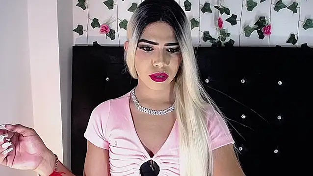 Kristal Queen01 online show from March 5, 2026, 6:54 am