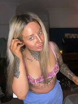 Summerwestt online show from March 15, 2026, 8:27 pm