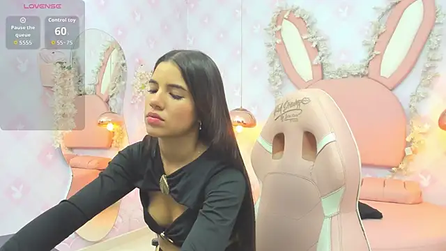 Isabellaa Rosee online show from April 25, 2026, 7:11 pm