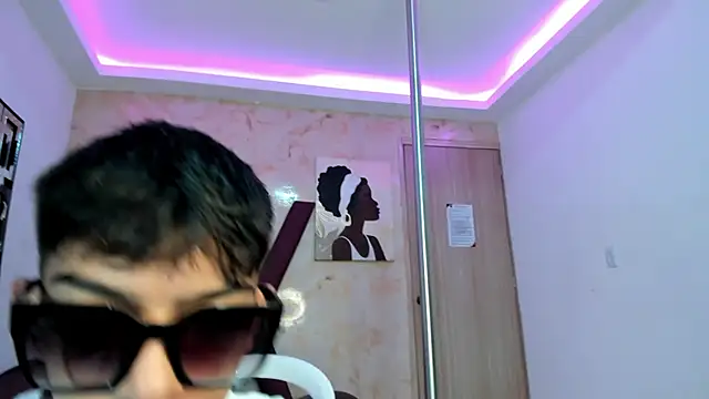 KITTY BOSH online show from February 24, 2026, 1:12 pm